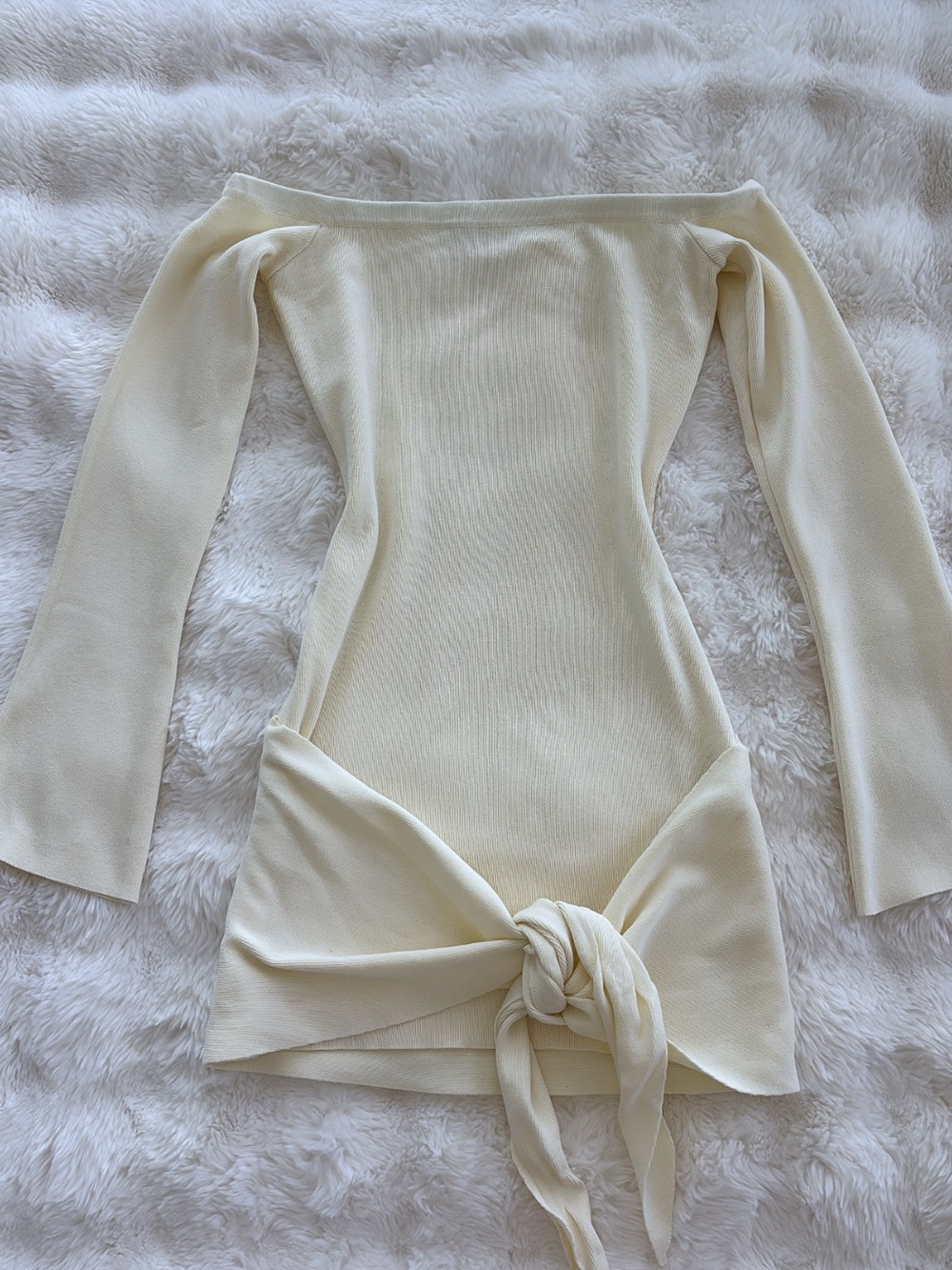 Tiger Mist Cypress Mini Dress Cream Off-Shoulder Tie Front Detail - Picture 5 of 8